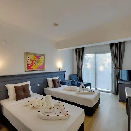 Hotel Sapphire Club 4*