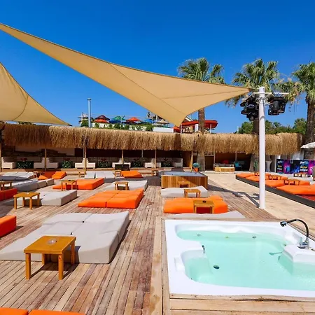 Sapphire Club Отель 4*